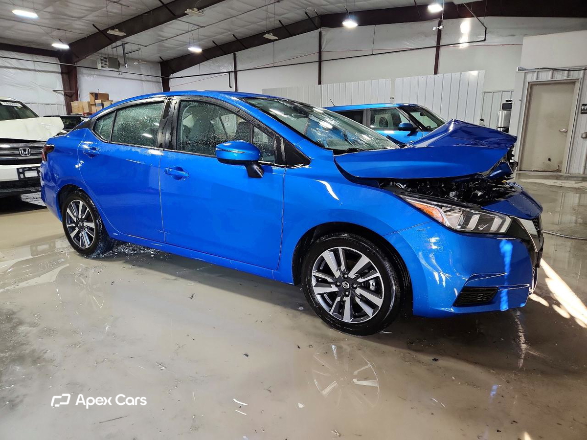 Nissan Versa 2021