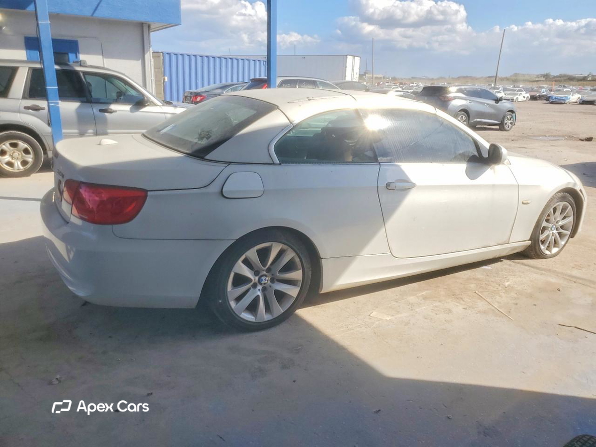 BMW Series 3 2011