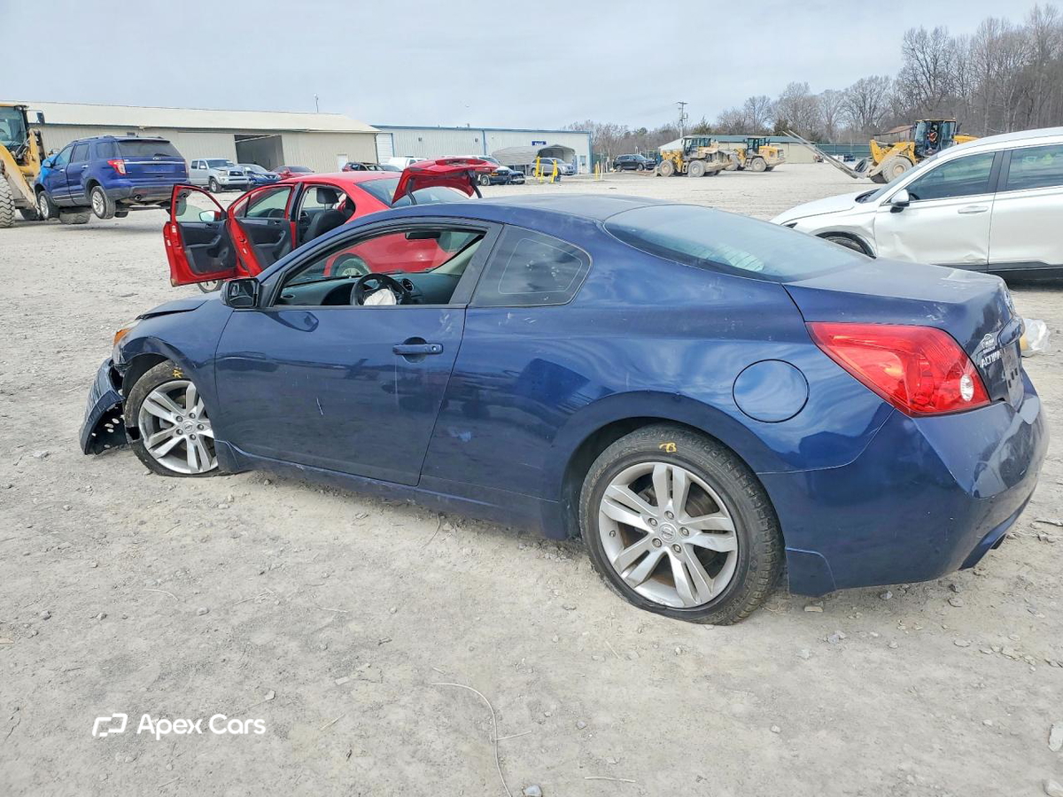 Nissan Altima 2010