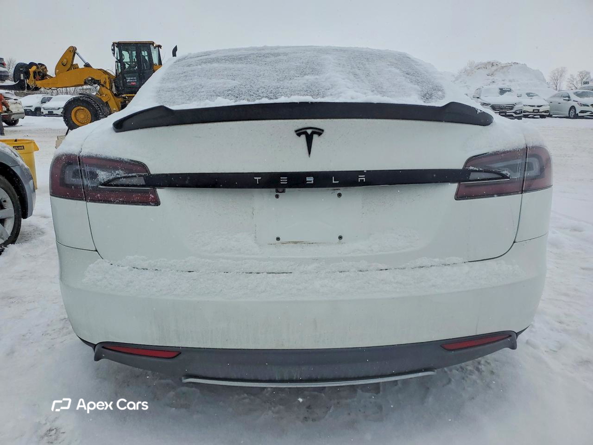 Tesla Model S 2014