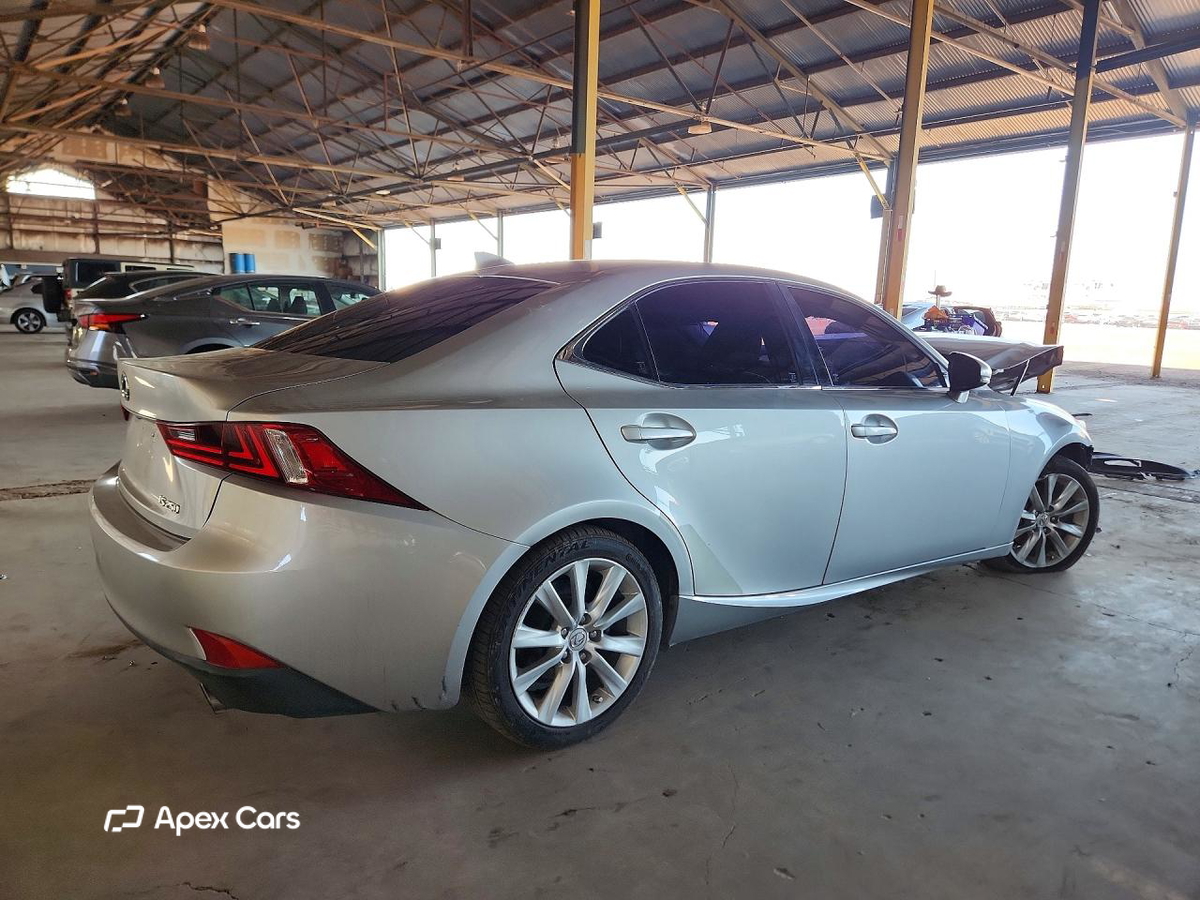 Lexus IS 2015