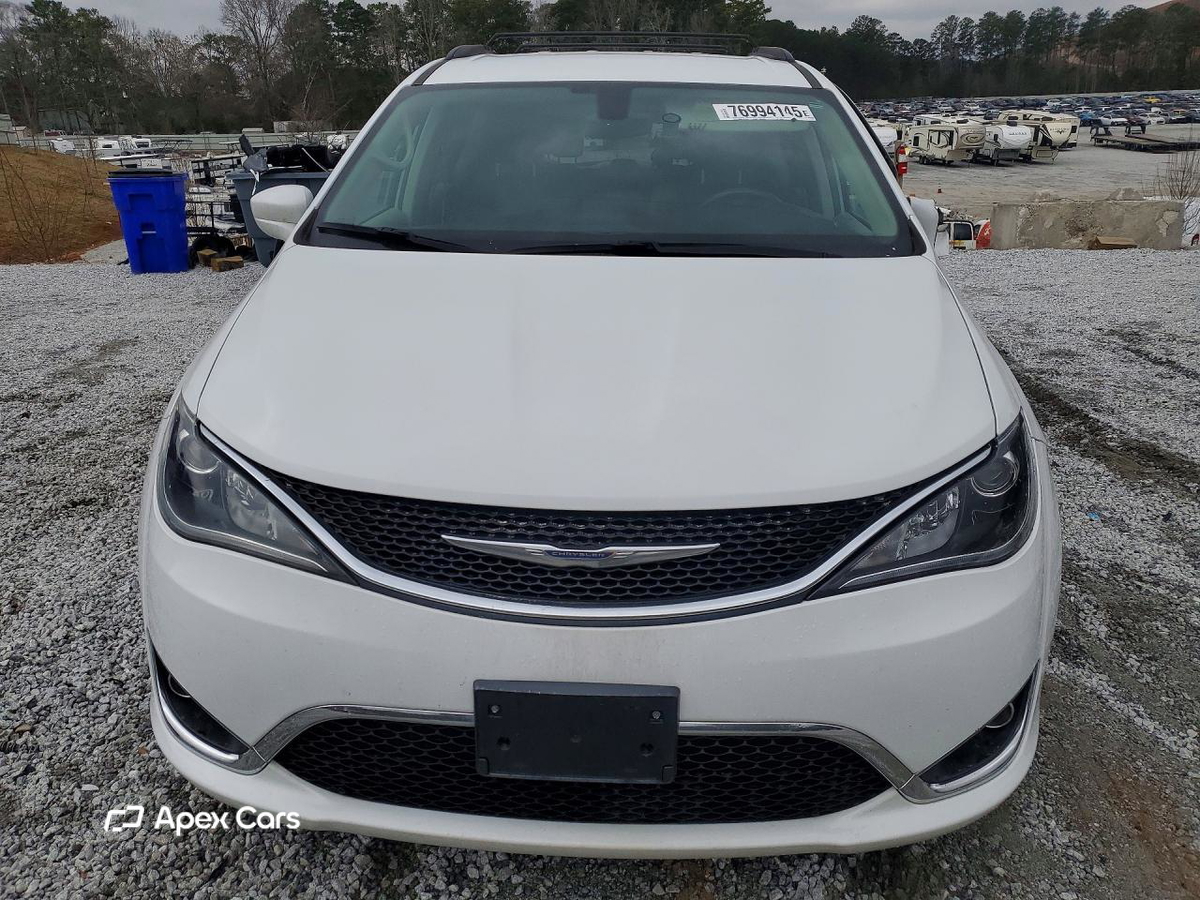 Chrysler Pacifica 2017