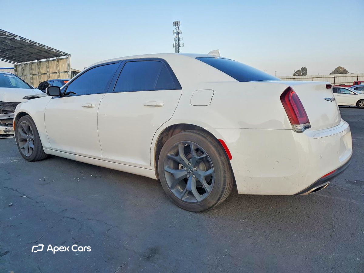 Chrysler 300 2023