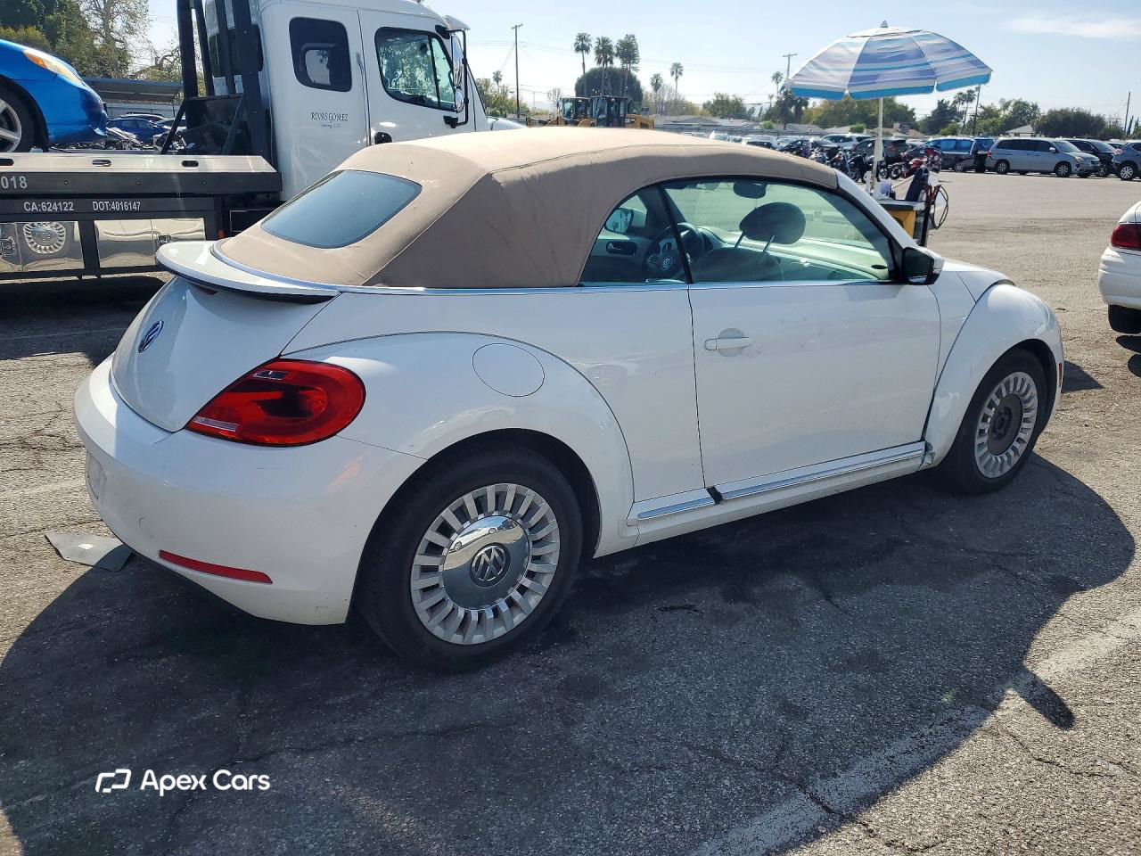 Volkswagen Beetle 2014