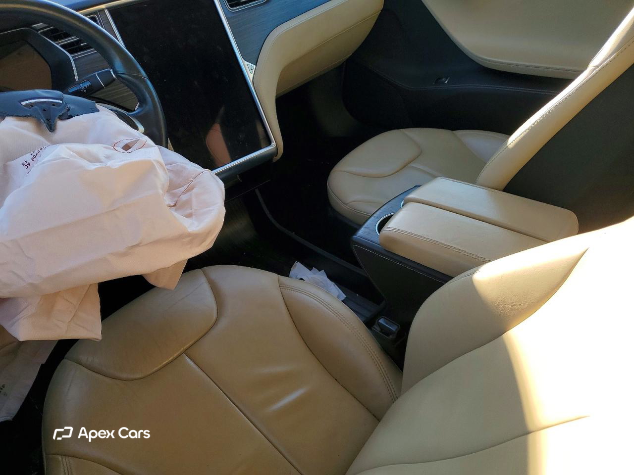 Tesla Model S 2015