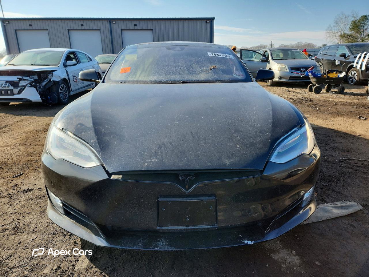 Tesla Model S 2016