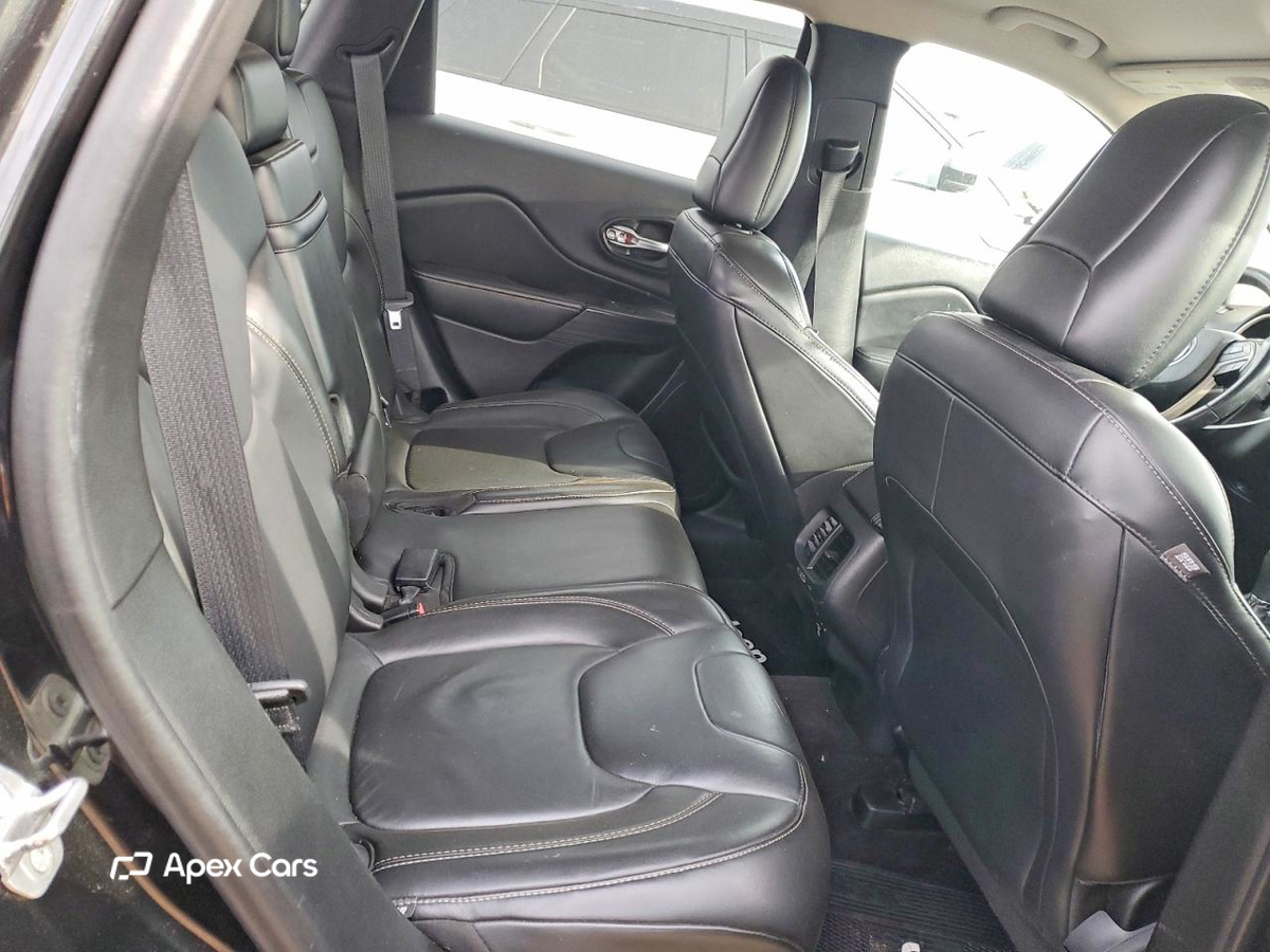 Jeep Grand Cherokee 2015
