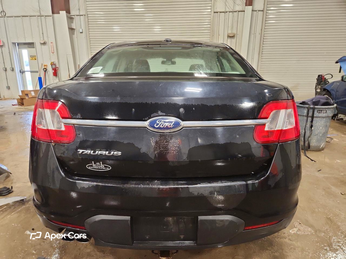 Ford Taurus 2012