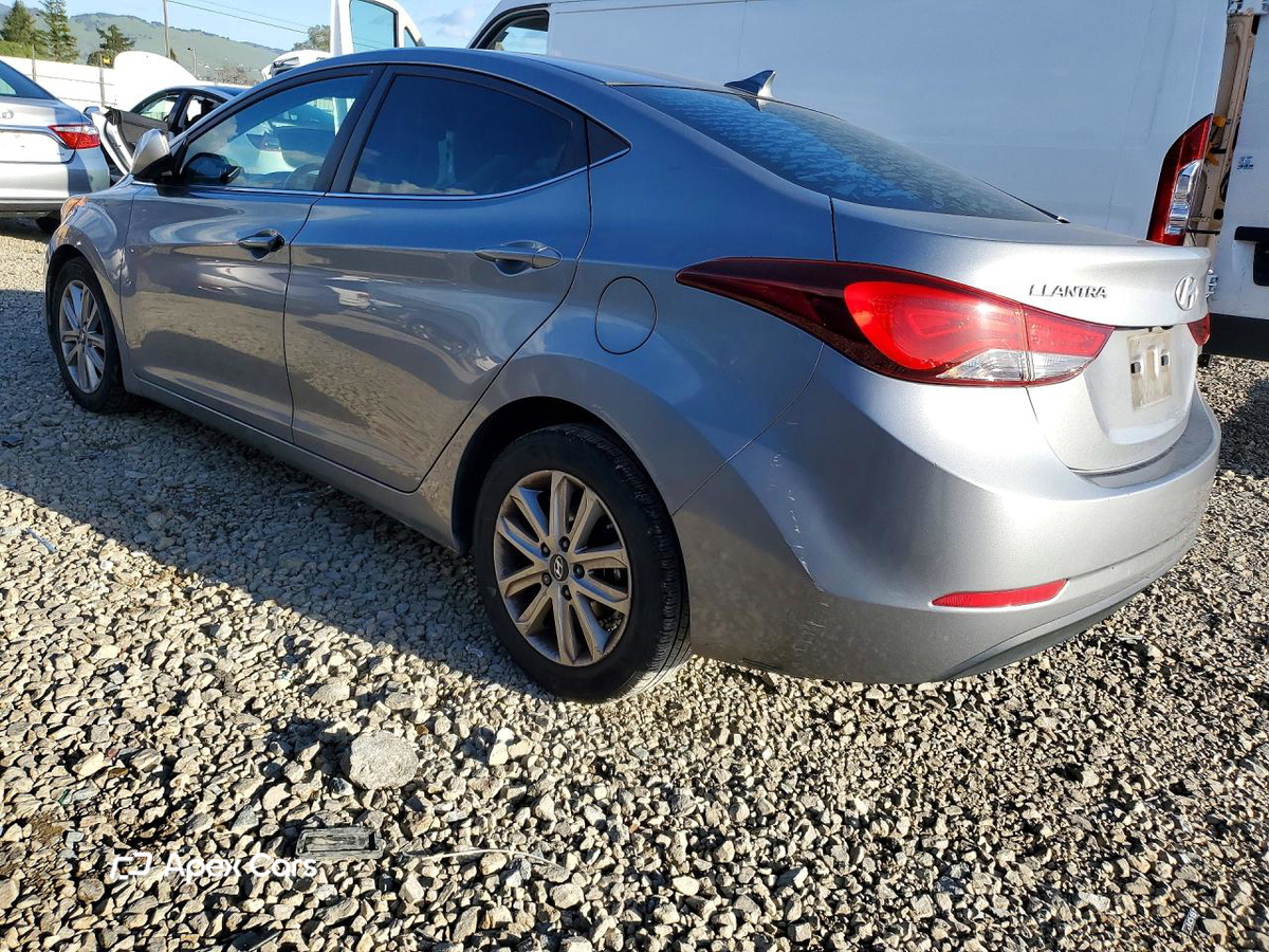Hyundai Elantra 2015