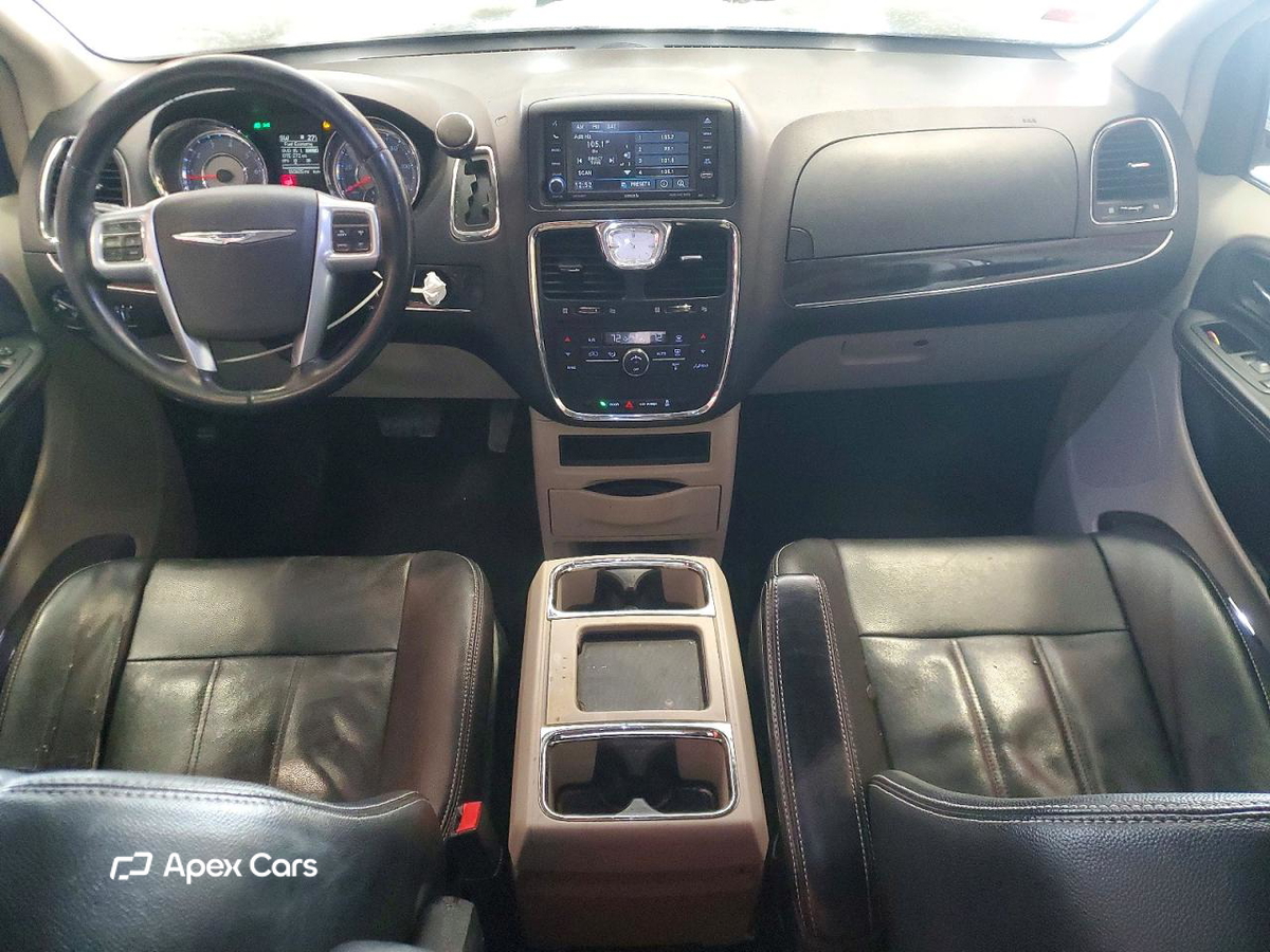 Chrysler Voyager 2013