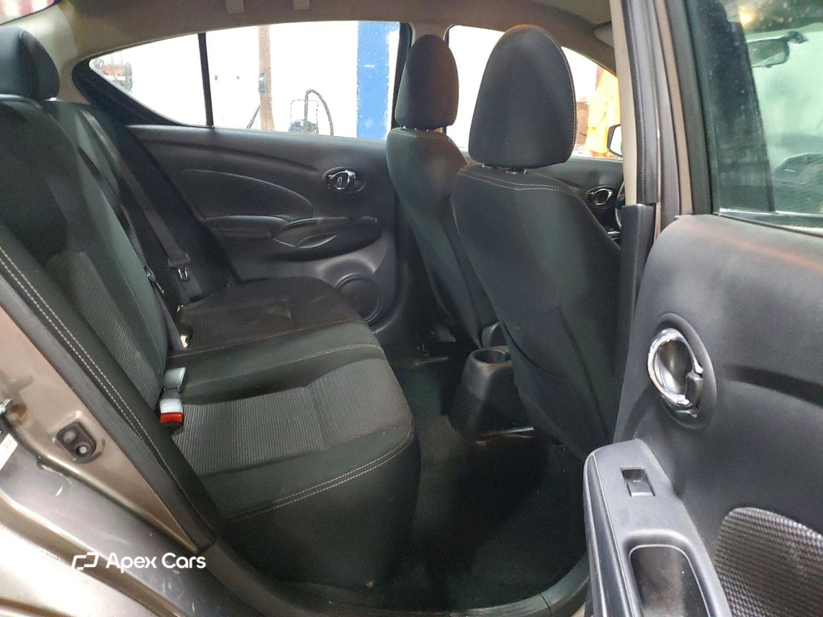 Nissan Versa 2017