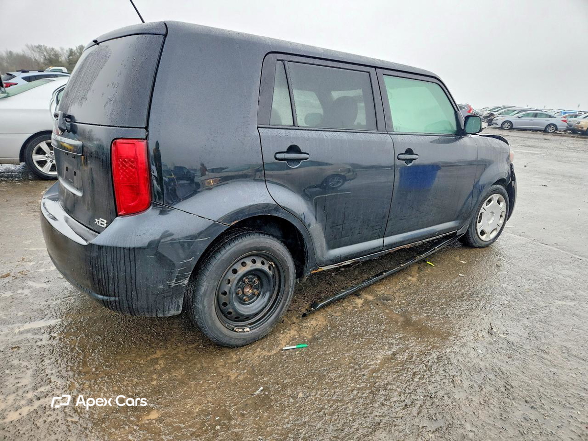 Toyota  2010