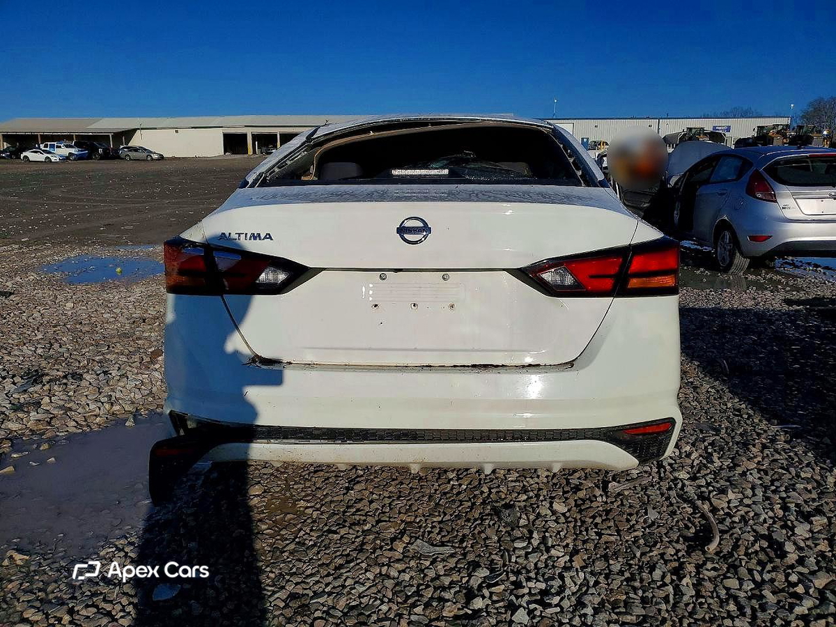Altima 2021