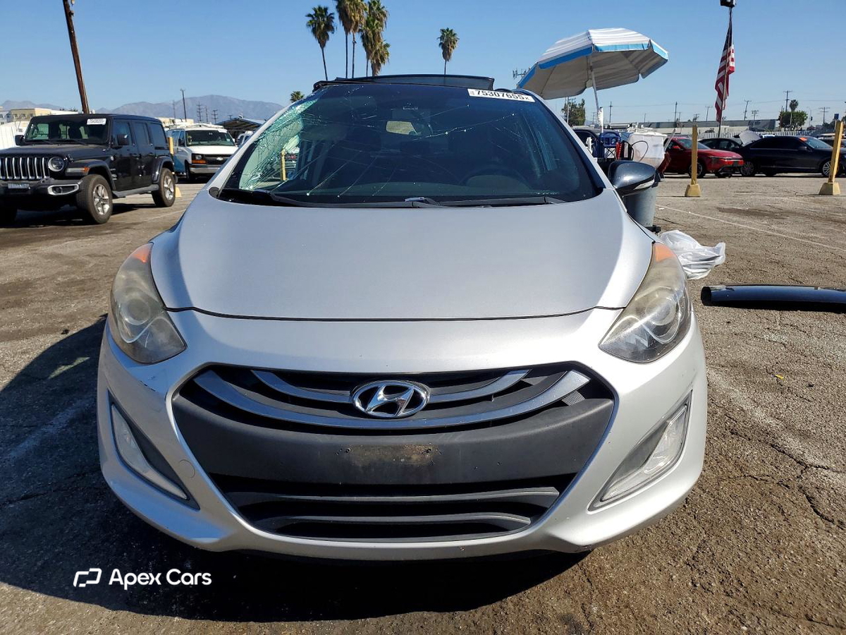 Hyundai Elantra 2013