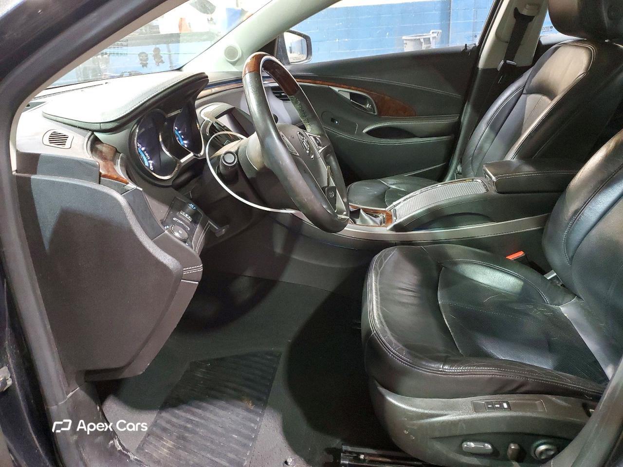 Buick LaCrosse 2011
