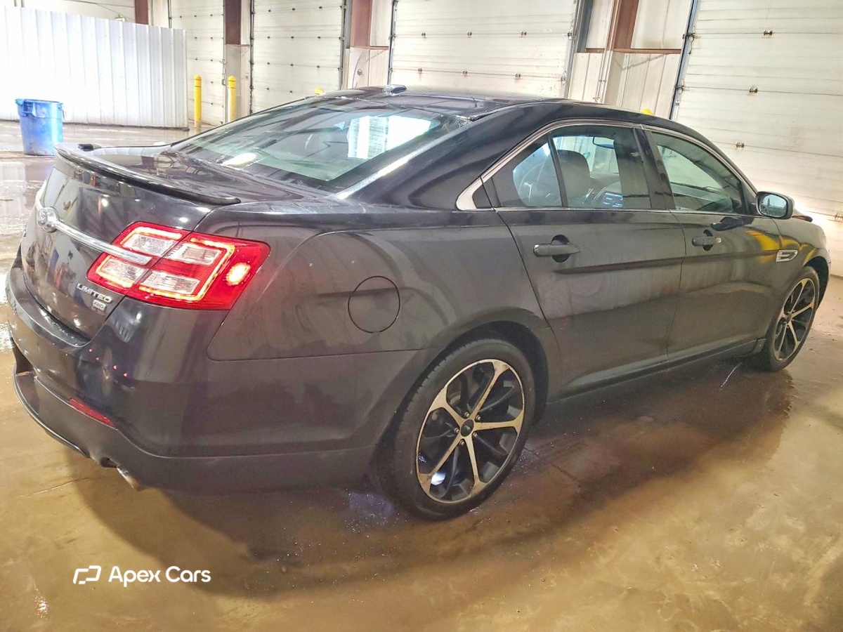 Ford Taurus 2015