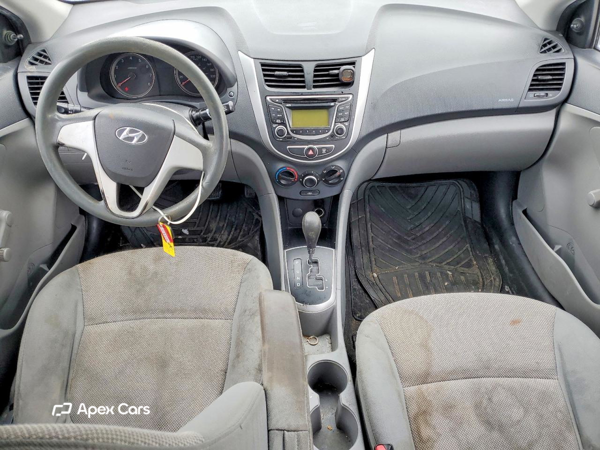 Hyundai Accent 2013