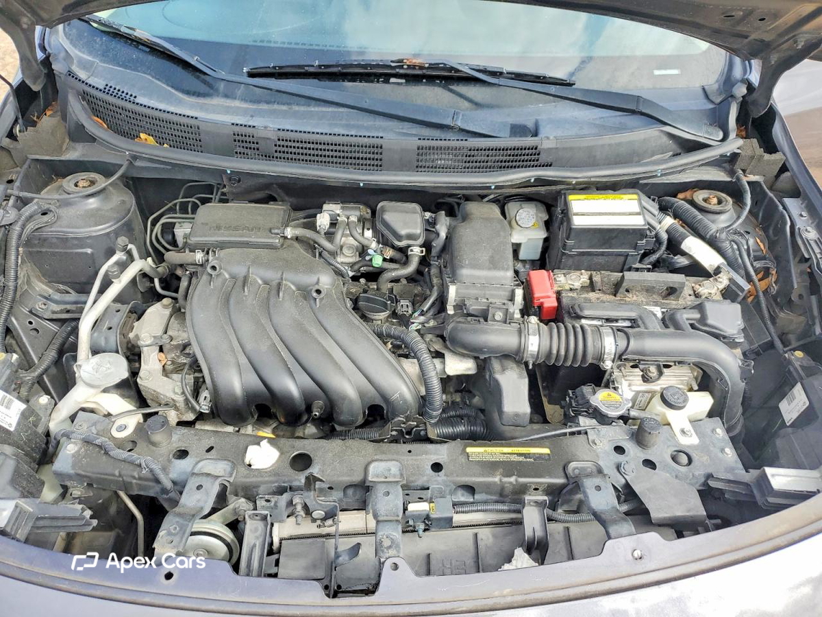 Nissan Versa 2015