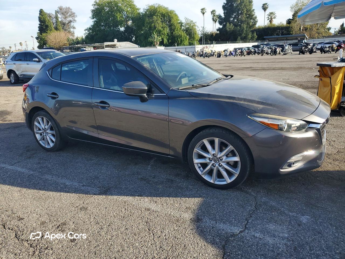 Mazda 3 2017