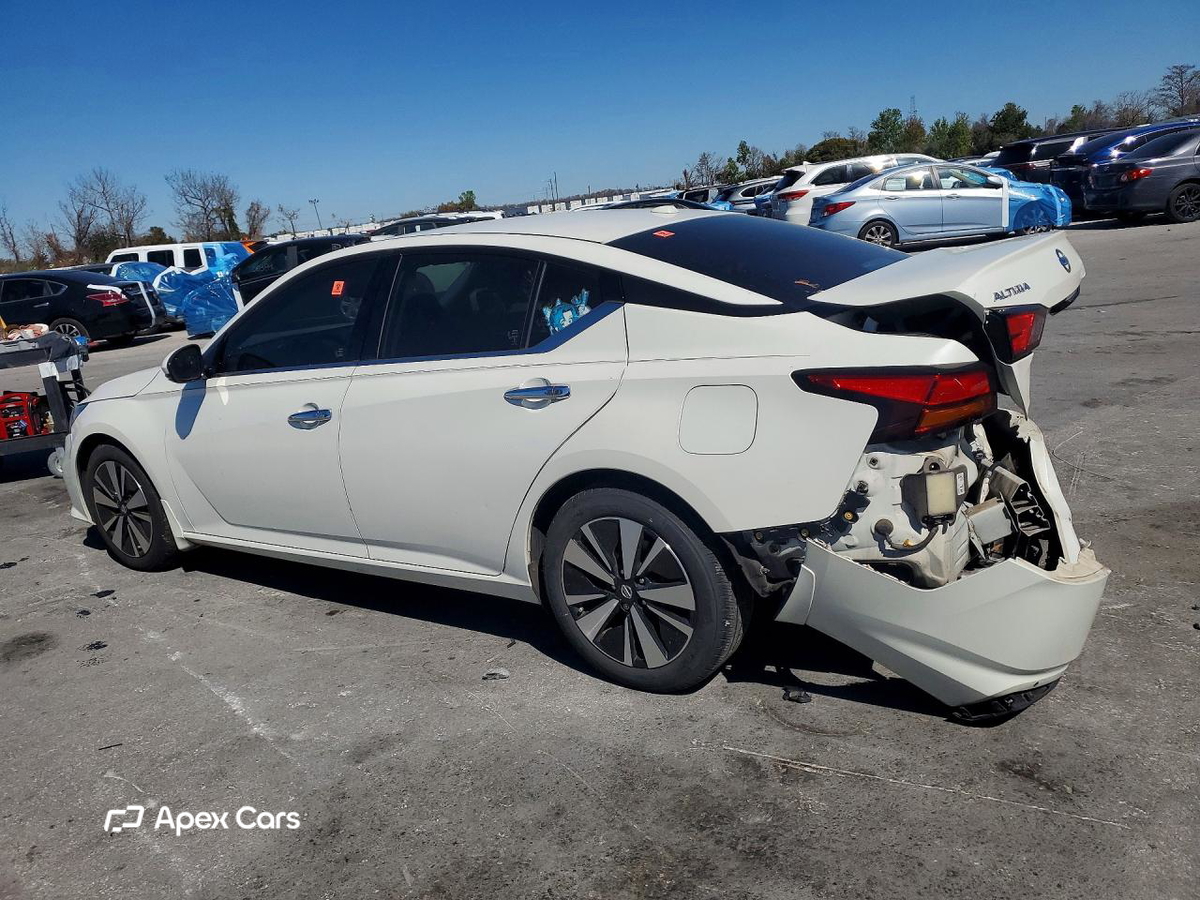 Nissan Altima 2019