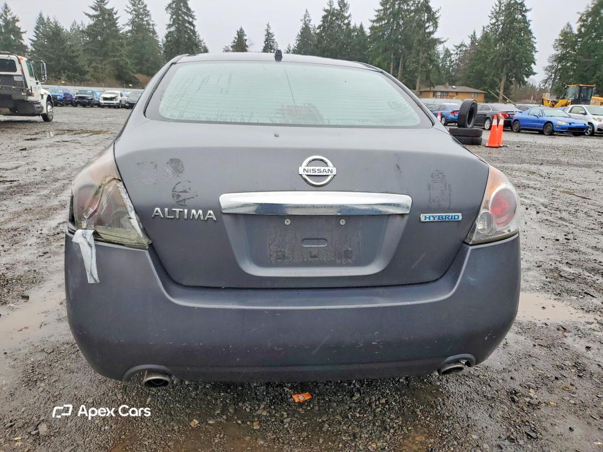 Nissan Altima 2011