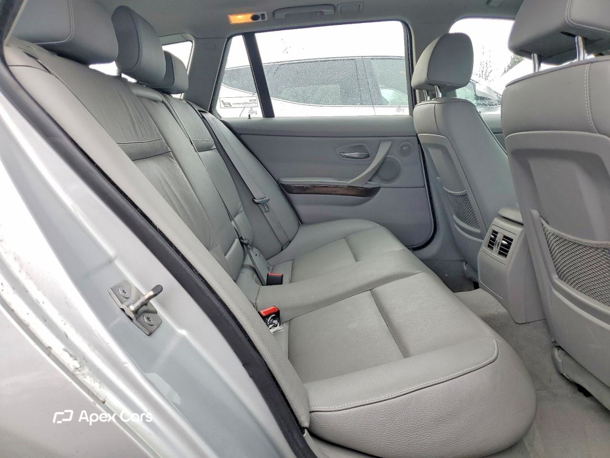 BMW Series 3 2009