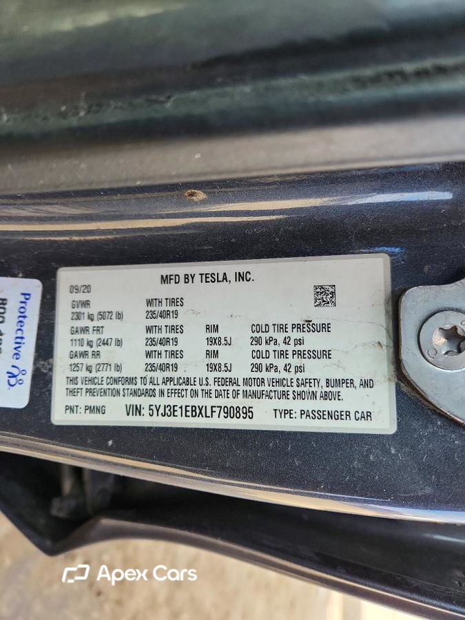 Tesla Model 3 2020