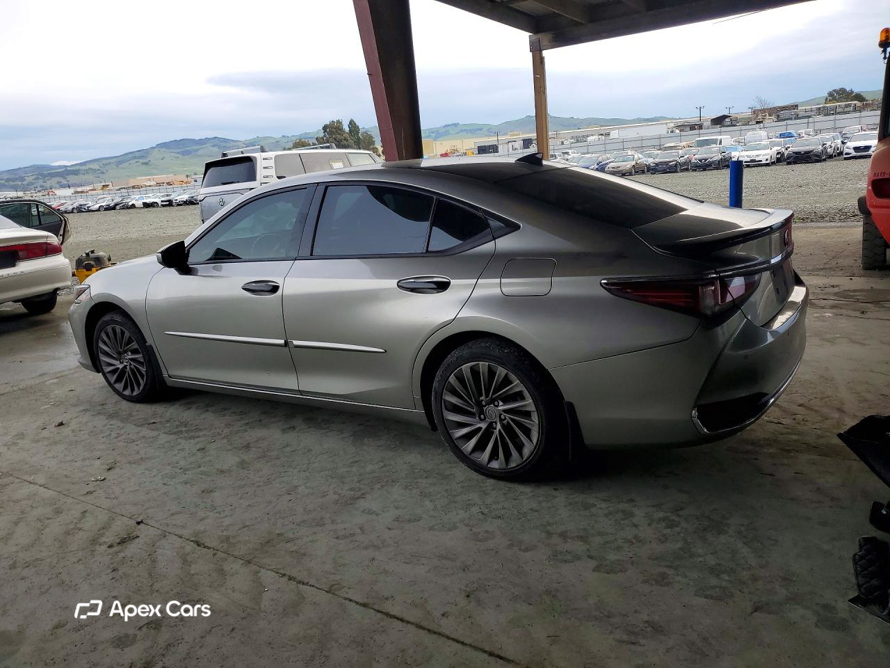 Lexus ES 2021