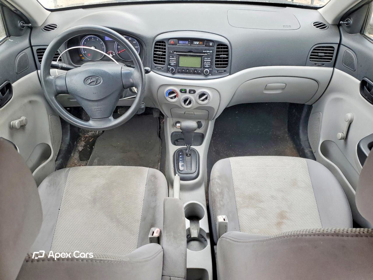 Hyundai Accent 2011