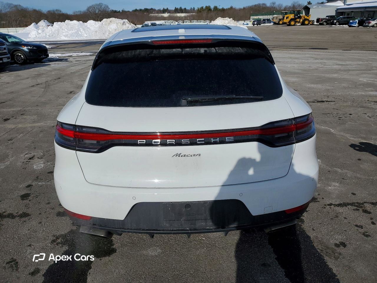 Porsche Macan 2021