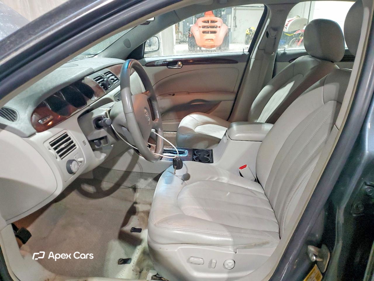 Buick Lucerne 2011
