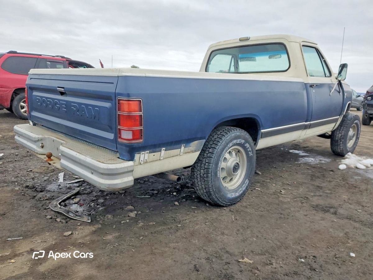 Dodge D150 1987