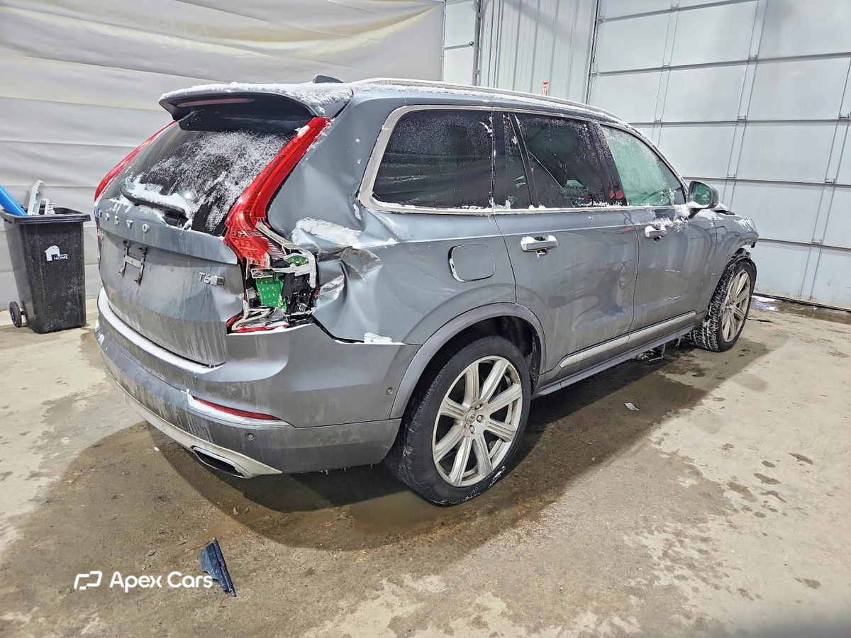 Volvo XC90 2019