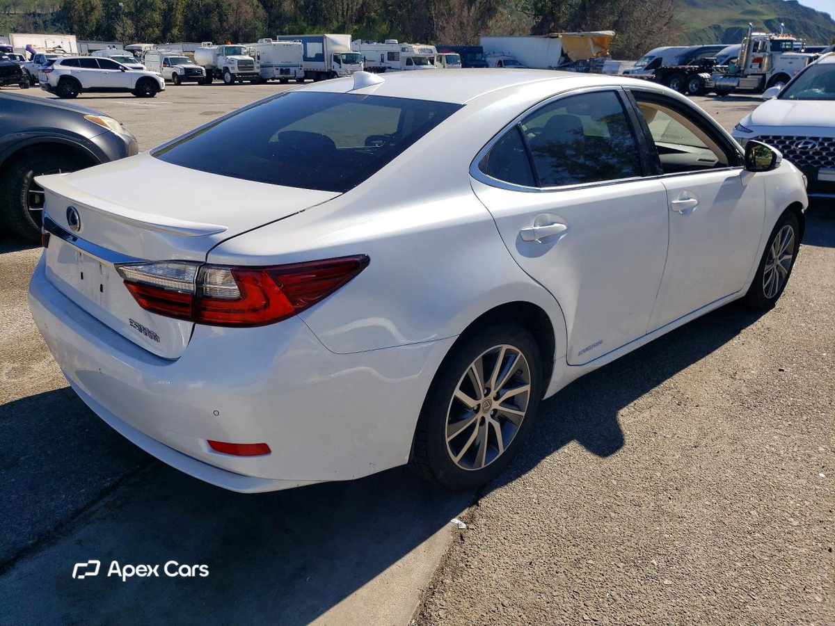 Lexus ES 2018