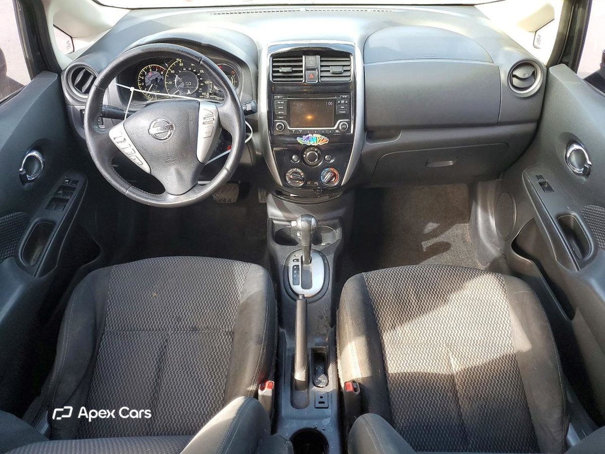 Versa 2016
