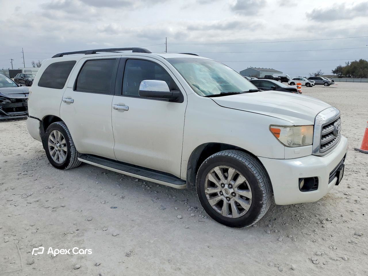 Toyota Sequoia 2013