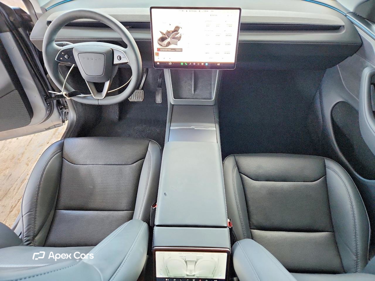 Tesla Model Y 2026