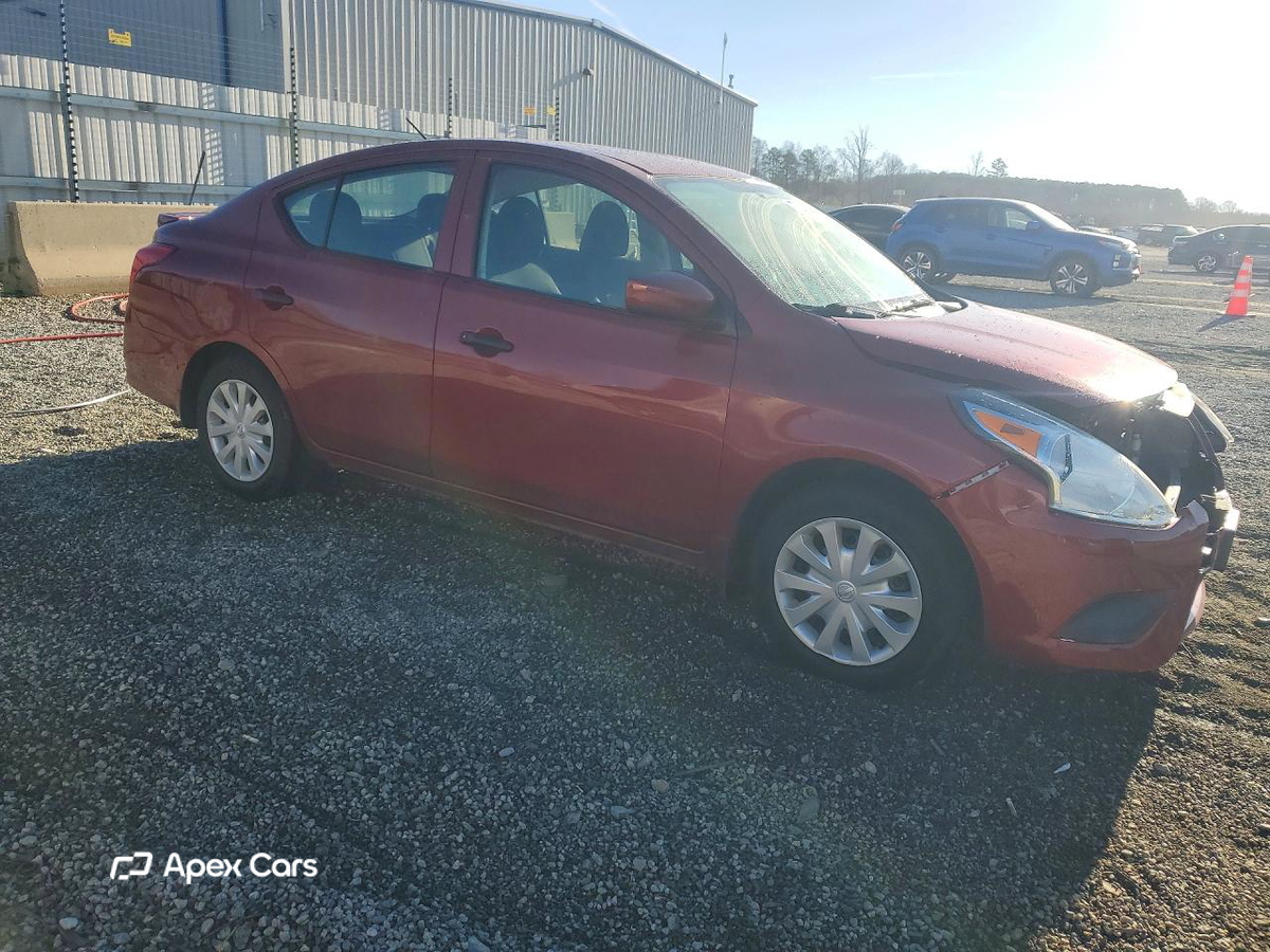 Nissan Versa 2018