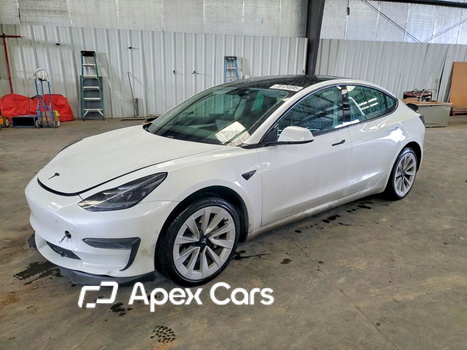 Tesla Model 3 2021 - Image 1 of 13