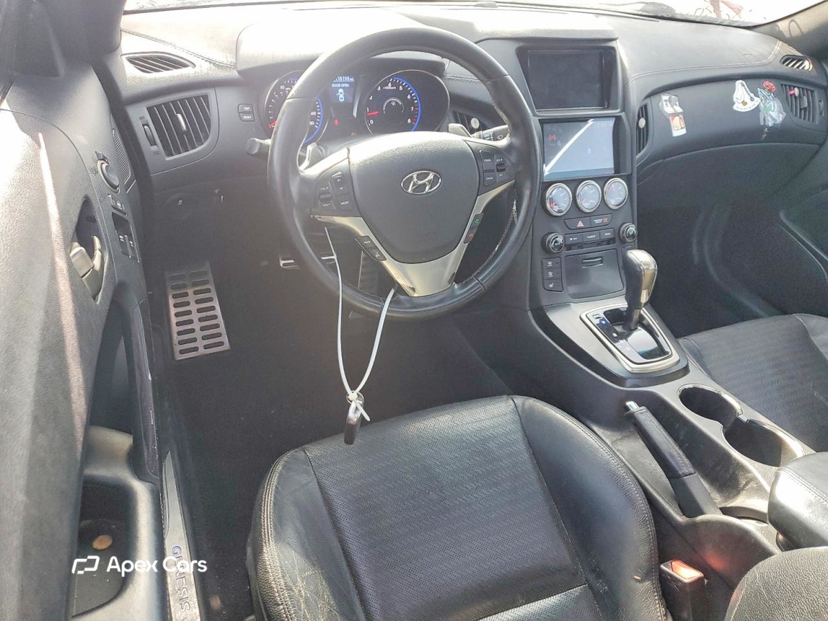 Hyundai Genesis 2015