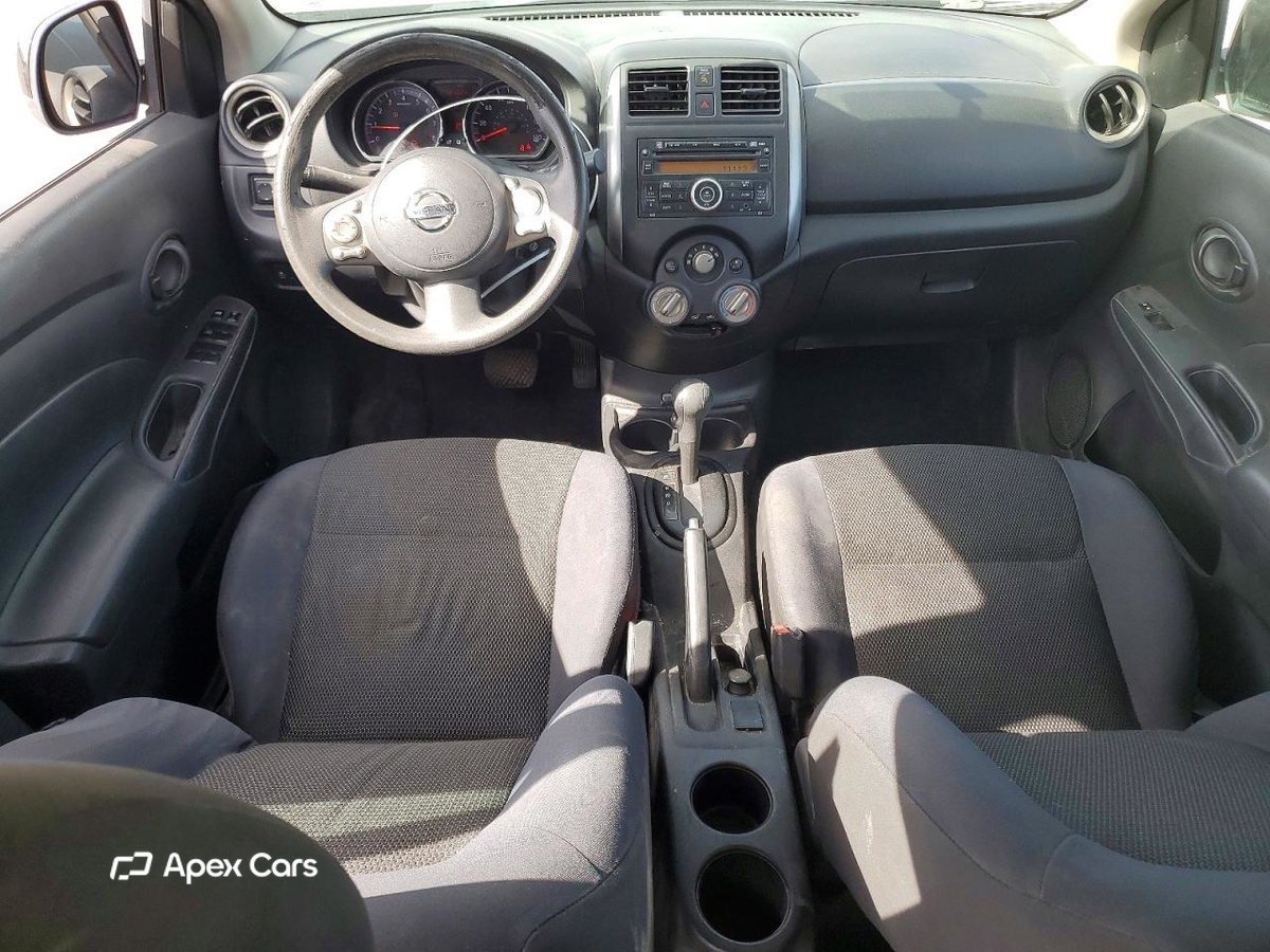 Nissan Versa 2012