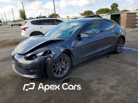Tesla Model 3 2023 - Image 1 of 13