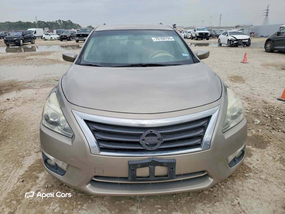 Nissan Altima 2015