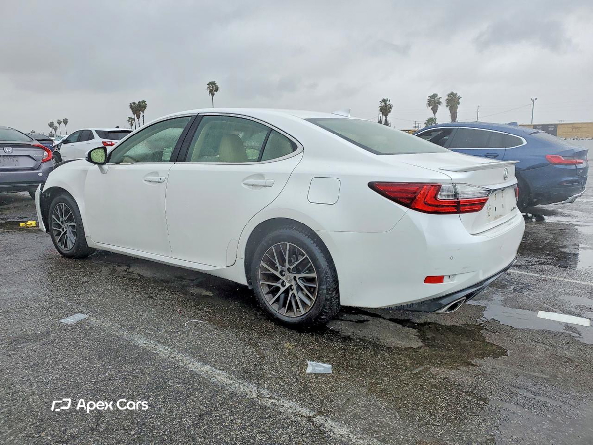 Lexus ES 2016