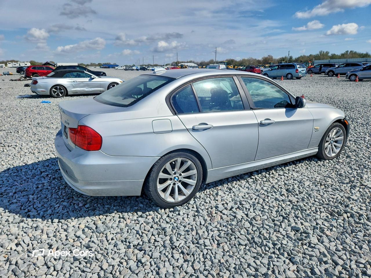 BMW Series 3 2011