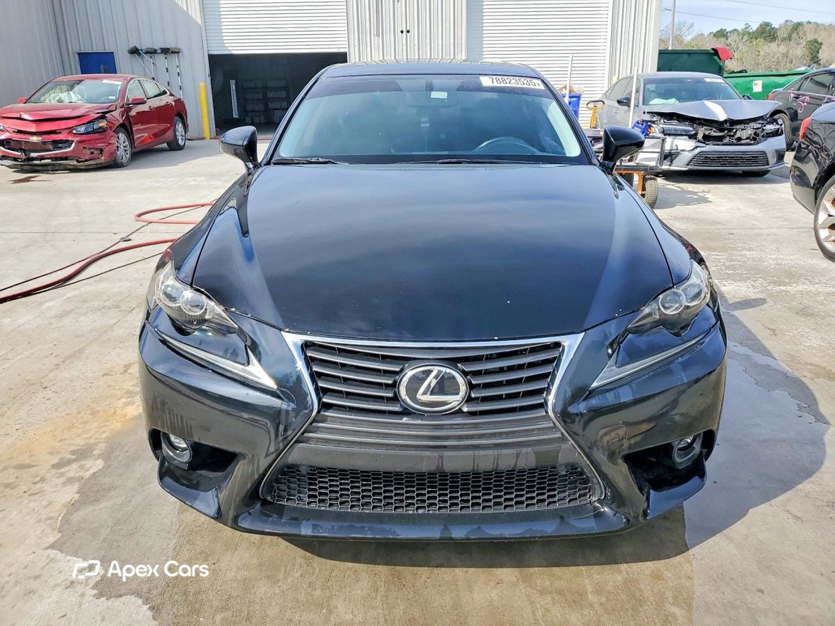 Lexus IS 2015