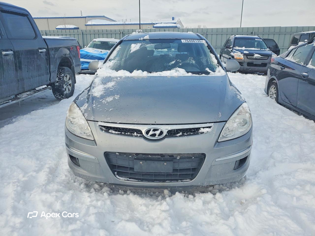 Hyundai Elantra 2012