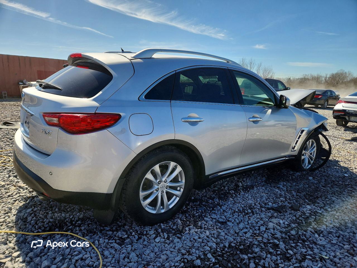 Infiniti FX 2013
