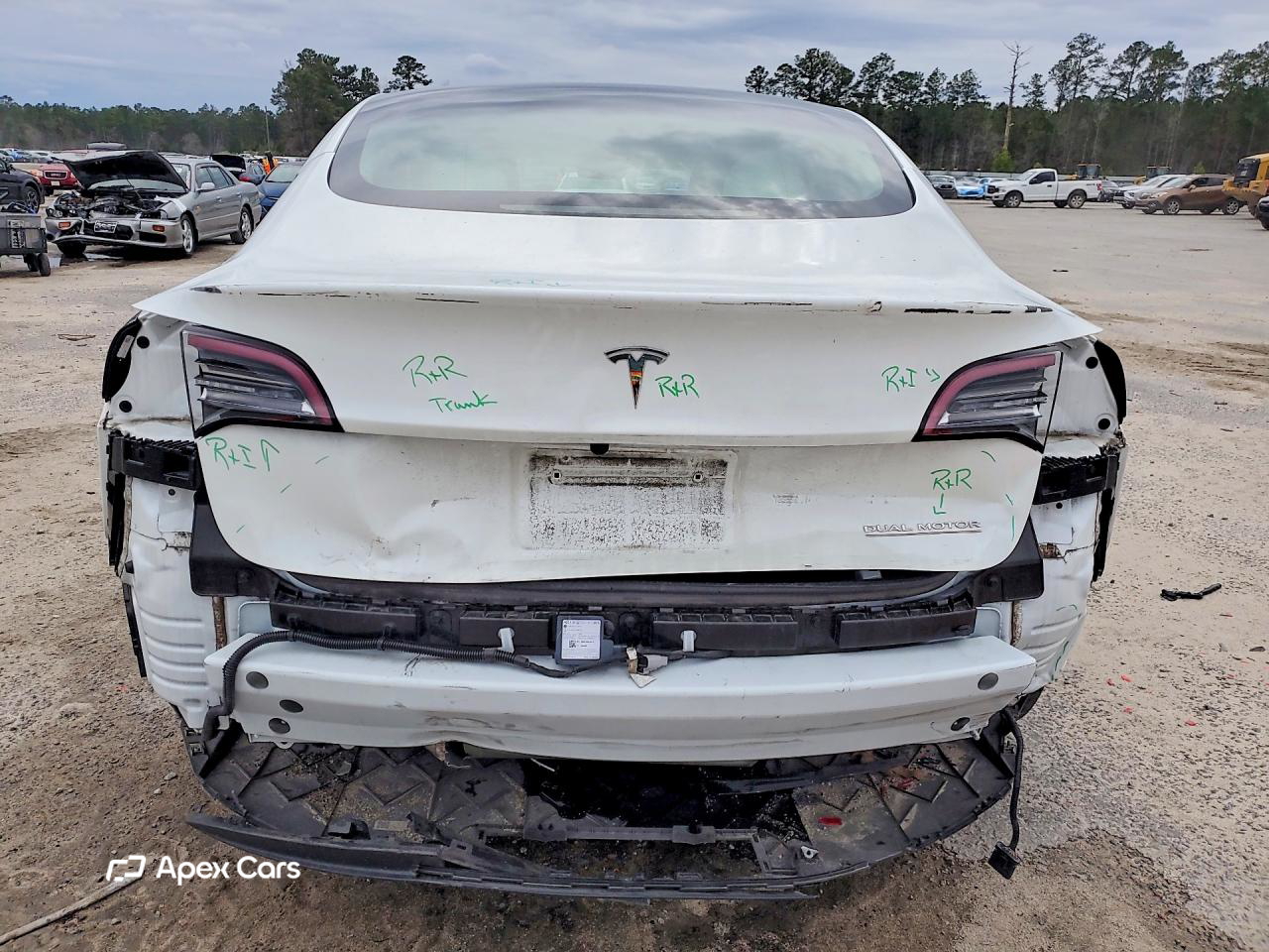 Tesla Model 3 2022