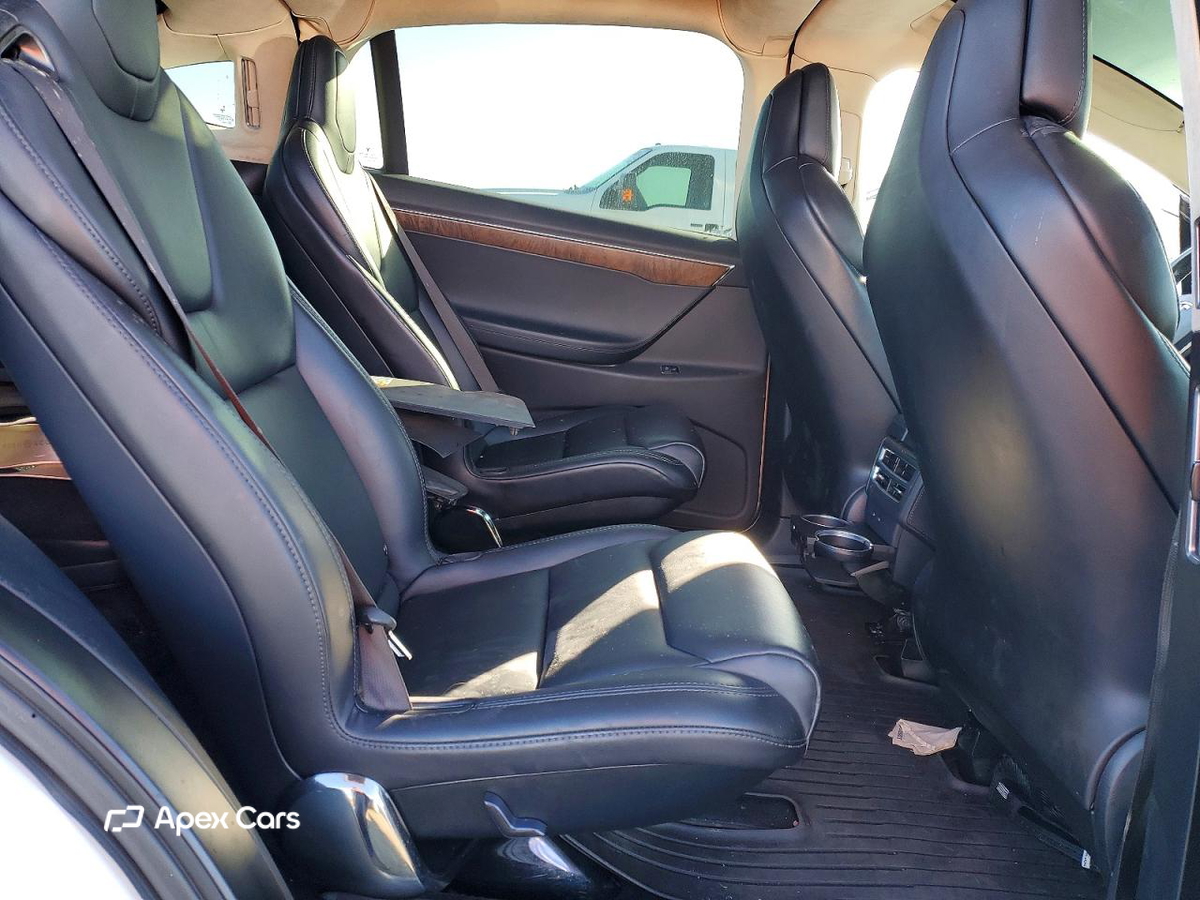 Tesla Model X 2017
